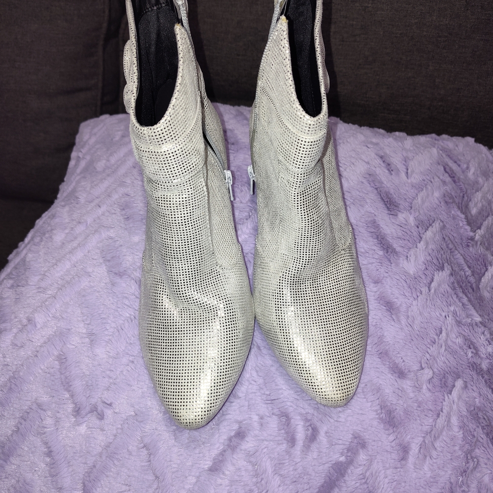 Comfortview Shimmering Silver Ankle Boots